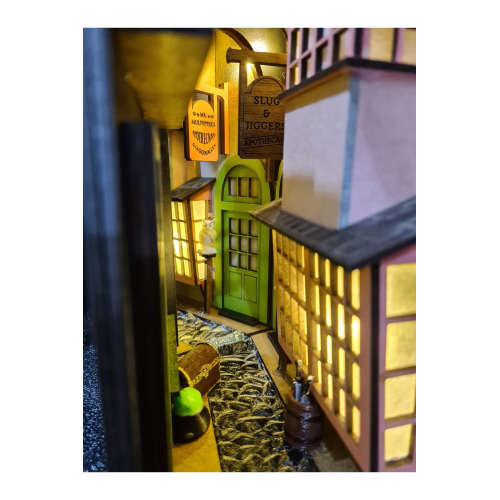 Harry Potter Diagon Alley Book Nook Kitaplık Süsü